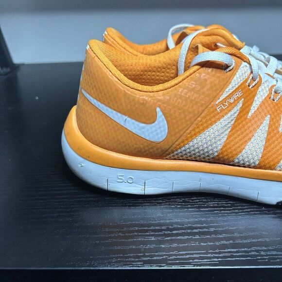 Nike Free Trainer 5.0 V6 AMP Tennessee Vols UT White Orange Size 8.5 723939 810 - Picture 2 of 12